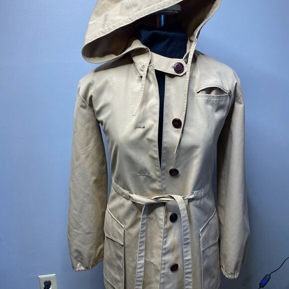 Vintage Etienne Aigner khaki trench coat with cinched waist hoodie and emblem - Picture 12 of 14